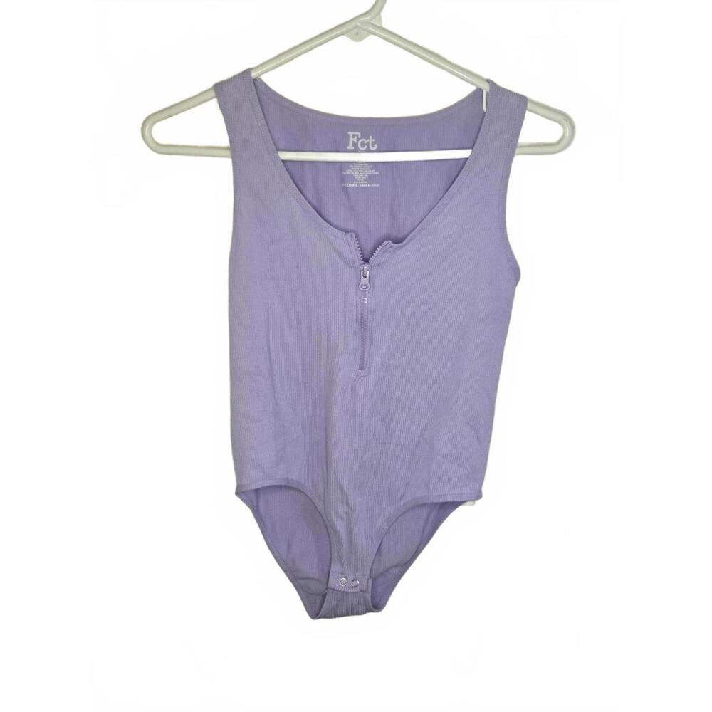 Fct Basics Lavender Ribbed Sleeveless Bodysuit with Front Zipper, Medium